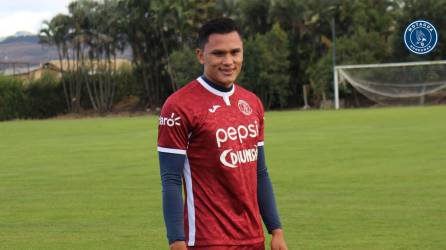 Denil Maldonado se unió al primer día de entrenamiento de Motagua.