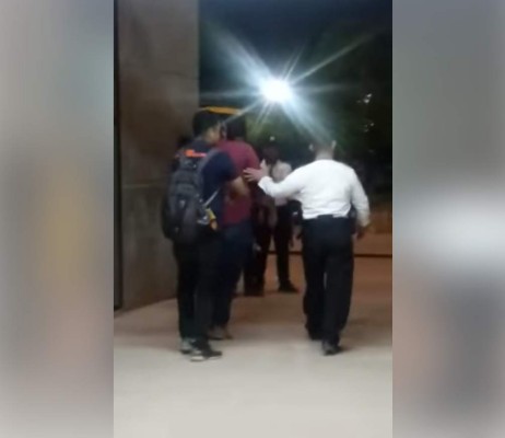 Difunden video de presuntos universitarios ebrios dentro de la UNAH