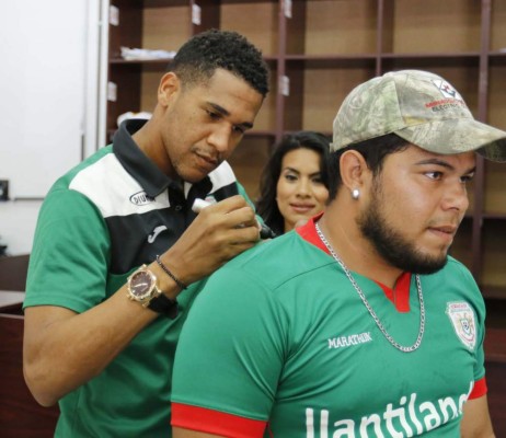 Marathón compartió con la afición progreseña