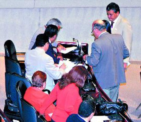 Nueva ley cierra libre competencia