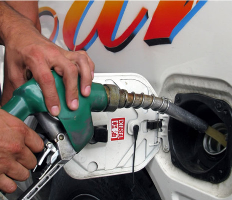 Centavos bajará el litro de súper y de regular