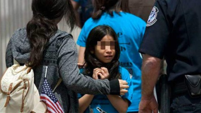 Padres denuncian que agentes de migración de EUA los separaron de sus hijos sin darles una razón.