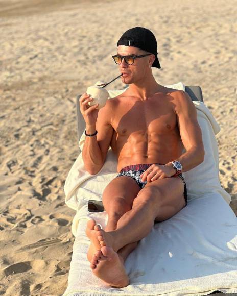 Según el chef Giorgio Barone, Cristiano Ronaldo es un profesional que vigila mucho lo que come. “Tienes que cuidar tu cuerpo como si estuvieras cuidando un Ferrari”, dijo en entrevista con el diario inglés ‘The Sun’.