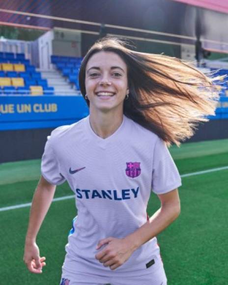 Aitana Bonmatí, es una centrocampista española considerada el talento de futuro de la plantilla culé.