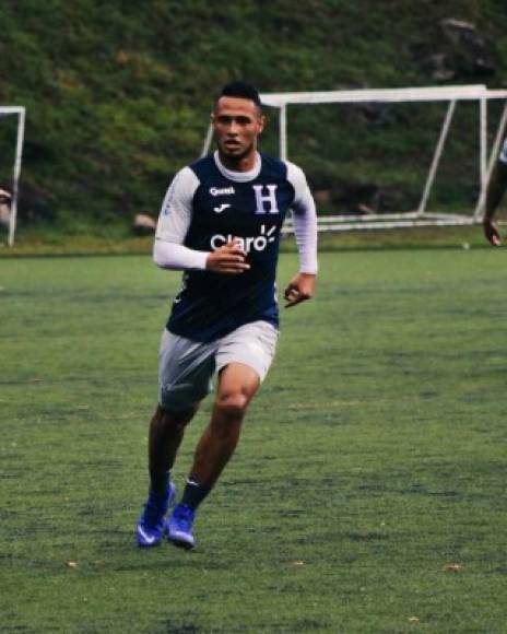 Alex López: El mediocampista es otro de los que estará en el centro del campo. Por él pasará el fútbol de Honduras, juega en el Alajuelense de Costa Rica.<br/>