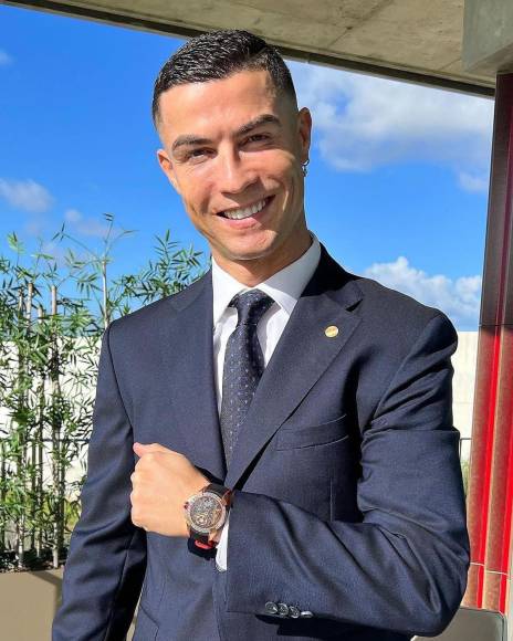 Cristiano Ronaldo es considerado una de los hombres más atractivos del mundo y por ello cuida mucho su imagen y físico.