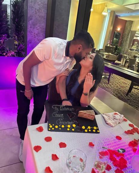 Jorge Álvarez le pidió matrimonio a Madeline en un restaurante de Tegucigalpa el pasado mes de octubre. 
