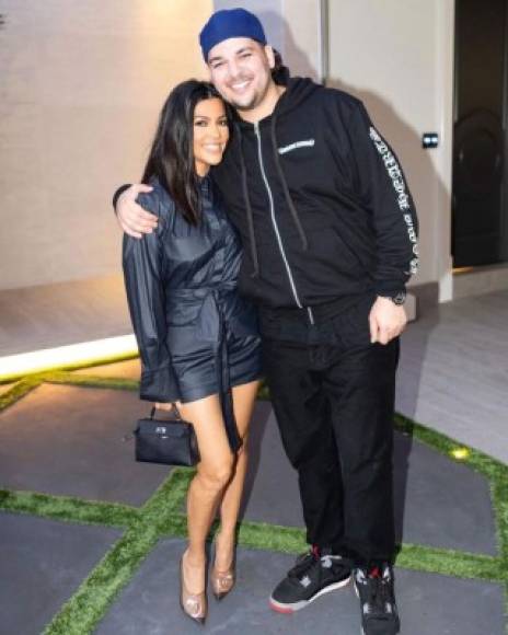 Rob Kardashian muestra su transformación física en fiesta de Khloé