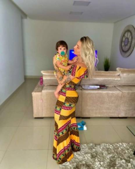 La influencer cuenta con más de 84 mil seguidores en Instagram, donde comparte fotos de su hija María Clara, quien nació el 20 de mayo del 2020.