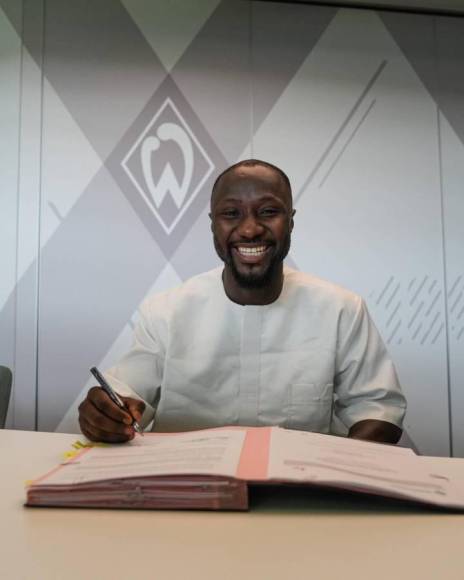 Tras salir del Liverpool con la carta de libertad, Naby Keita fichó por el Werder Bremen. El mediocampista guineano firmó por tres campañas.