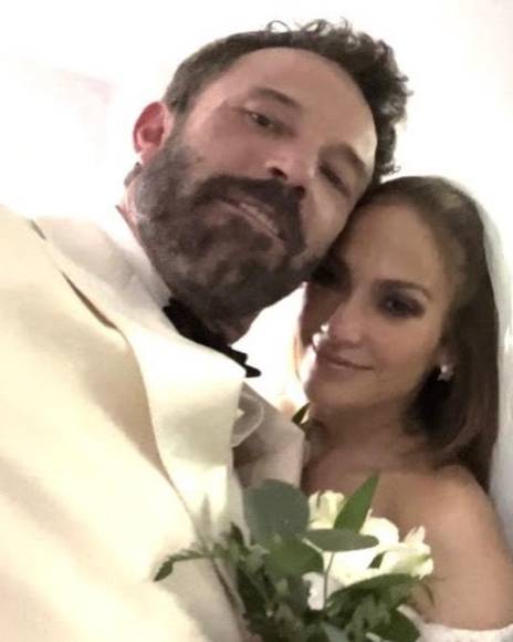 En abril de este año, Jennifer y Ben se volvieron a comprometer en matrimonio. La pareja se casó el pasado fin de semana en una sencilla ceremonia en Las Vegas, Nevada.