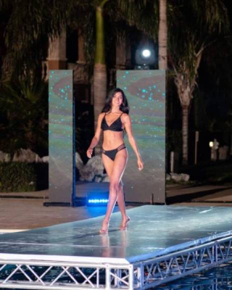 Rosemary Arauz es la mujer más bella de Honduras y porta la bandera cinco estrellas en el Miss Universo 2019, en el que ha dado de que hablar por su escultural físico.