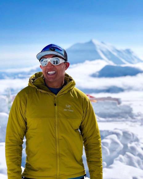 Ronald Quintero, el primer hondureño que busca conquistar el monte Everest