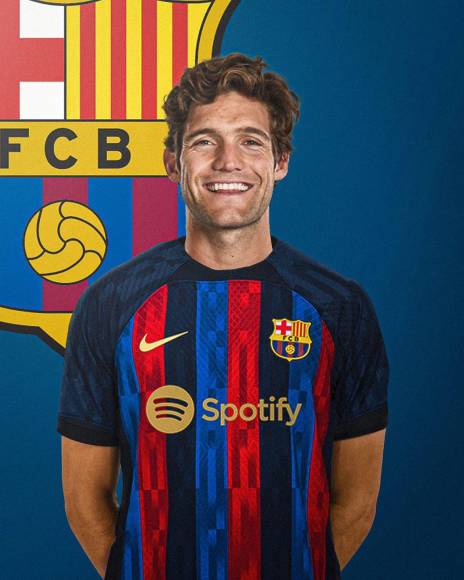 En España confirman que el FC Barcelona ha llegado a un acuerdo total para el fichaje de Marcos Alonso. El lateral zurdo llega procedente del Chelsea y firmará un contrato por las próximas tres temporadas. El club blaugrana espera poder hacer el anuncio oficial en las próximas horas.