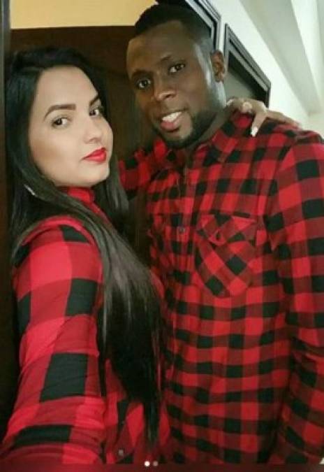 El colombiano Yustin Arboleda con su amada esposa, una chica venezolana.