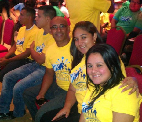 Ayudan a jóvenes limeños a aprender oficios