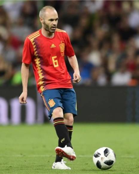 Un veterano de mil batallas, Andrés Iniesta será titular sin duda en el debut de España en el Mundial de Rusia 2018. Foto AFP