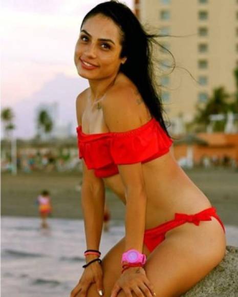 Valentina de Idhalí López Delgadillo, de 30 años de edad, presume una sonrisa radiante.