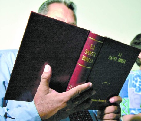 Pastores, dispuestos a renunciar a púlpitos