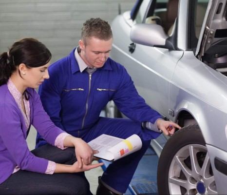 Revise frenos y luces antes de salir  