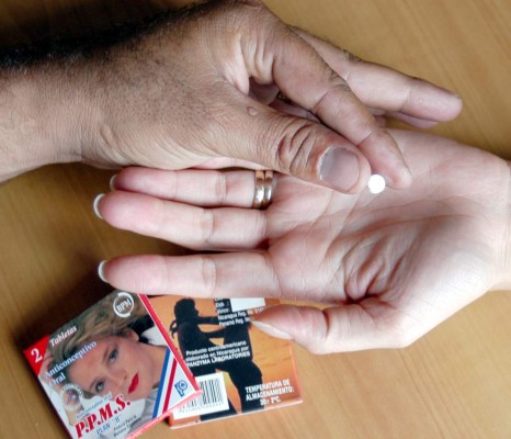 Diputados niegan sobornos para aprobar la PAE