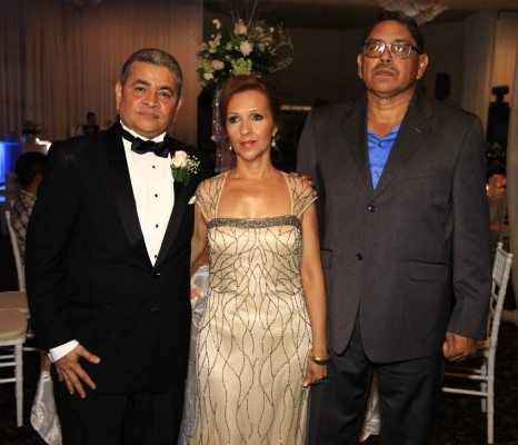 Boda Pérez Menjívar