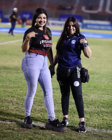 Un buen ambiente se vivió en el Clásico Ceibeño.