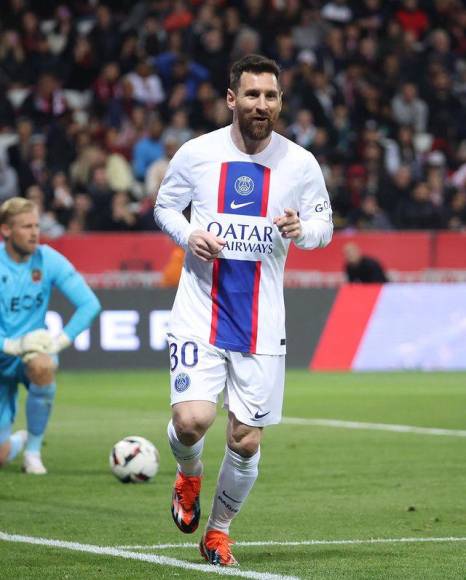 El Chiringuito informó este lunes que Messi dejará el PSG y no volverá al Barcelona. El astro argentino ya habría decidido como nuevo destino ir a Arabia Saudita y firmar por el Al Hilal, que le ofrece un contrato de dos años y 300 millones de euros por cada uno.