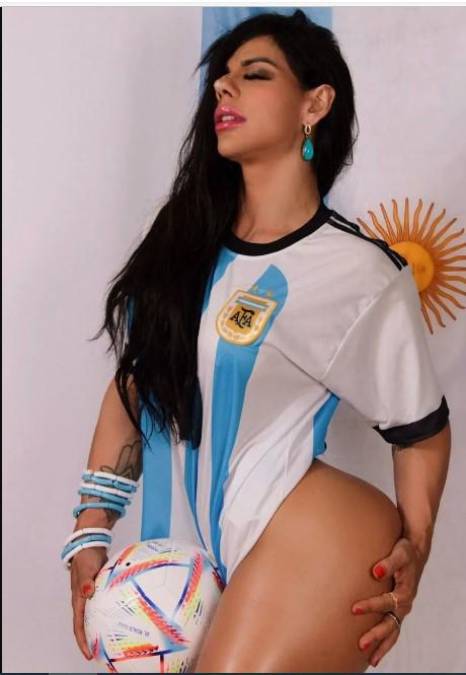 Suzy Cortez ha expresado que desea con todo su corazón que Argentina conquiste el campeonato del mundo únicamente por el dorsal ‘10’ de la Albiceleste.