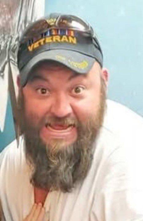 Lo que se sabe de Thomas Sanford, sospechoso del ataque contra una iglesia de Michigan