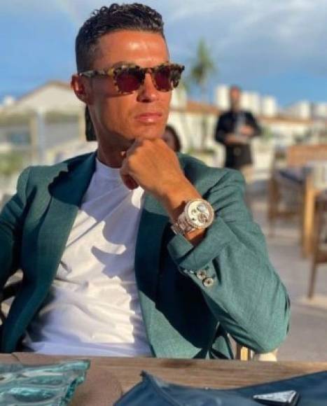 El futuro de Cristiano Ronaldo en la Juventus sigue siendo una incógnita y la posibilidad de un trueque con Icardi del PSG está encima de la mesa según la prensa italiana. El luso ha alimentado las dudas con un enigmático mensaje en su Instagram: 'Es el día de la decisión', indicó. Foto Twitter Cristiano Ronaldo.