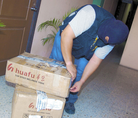 Incautan encomienda de pseudoefedrina