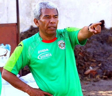 Héctor Castellón: 'No ganamos y esa es la preocupación'