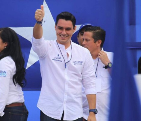 Kilvett Z. Bertrand, el apuesto aspirante a diputado por el Partido Nacional