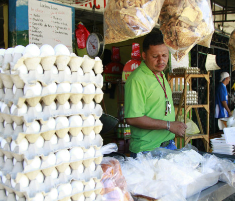 Sancionarán negocios que cobren el 15% a 273 productos exonerados