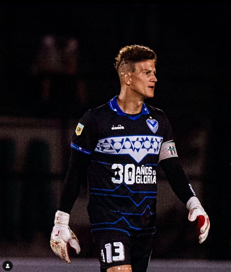 El portero utilizó sus redes sociales para exponer lo que piensa del caso y dejo un contundente mensaje.