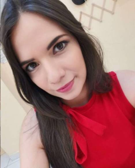 Sindy Valeriano Sabillón, es presentadora de televisión en Hoy Mismo.