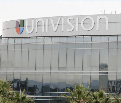 Univision confirma venta de la cadena, pero Televisa sigue reforzando su liderazgo