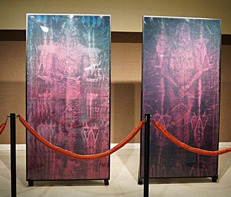 Lleno total en segundo día de exhibición de la réplica de la Sábana Santa en SPS