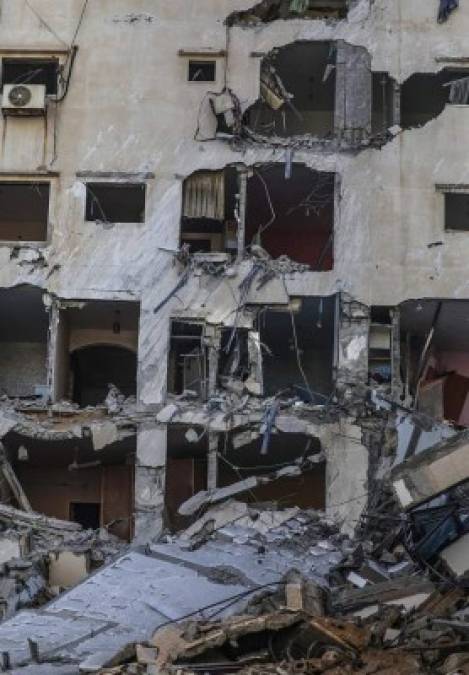Además del creciente número de muertos, más de 320 palestinos resultaron heridos, y muchos fueron rescatados de las ruinas de los edificios. Del lado israelí, más de 100 personas resultaron heridas.