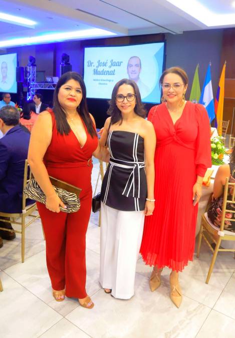 Sobeyda López, Beatriz Sosa y Wendy Cárcamo