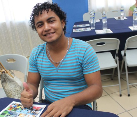 Hondureño reconocido en EUA por prevenir la violencia