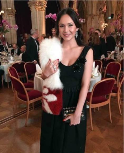 Aida Garifullina, la sensual soprano que cantará en la ceremonia inaugural del Mundial de Rusia 2018.