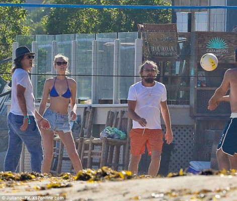 Leonardo DiCaprio pierde su encanto en la playa