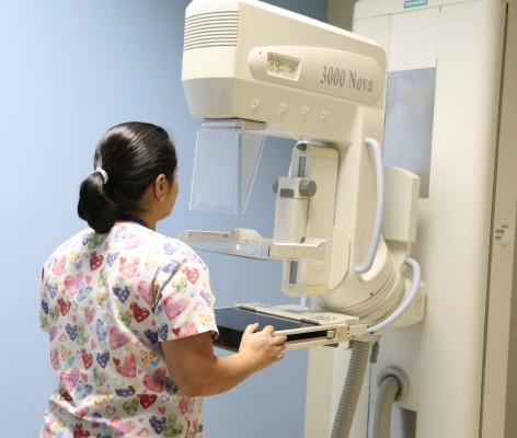 Diagnostican diez nuevos casos de cáncer de mama en San Pedro Sula cada mes