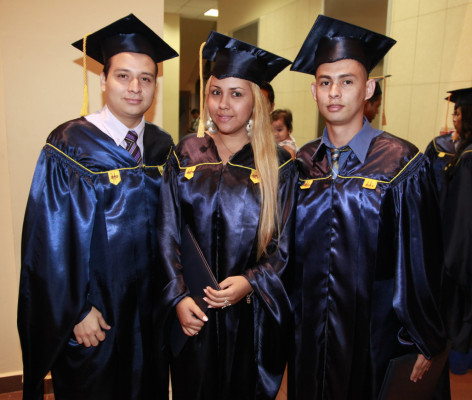 Brindis por los graduados