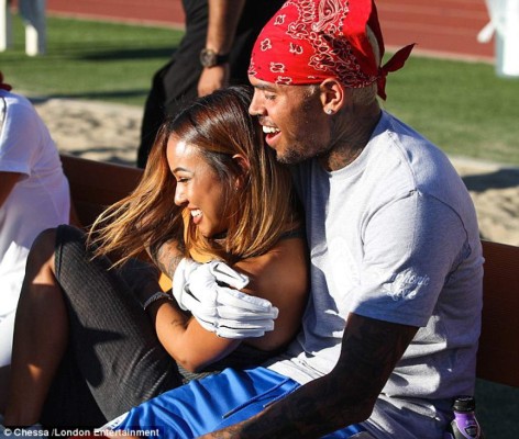 Chris Brown regresa con Karrueche Tran