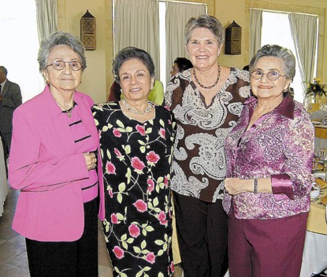 Festejan cinco décadas de solidaridad