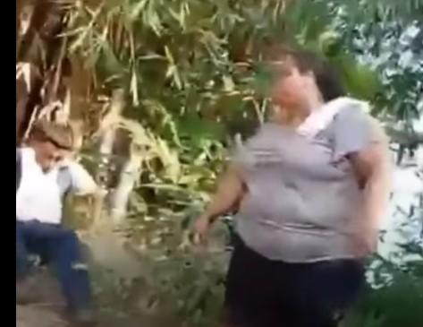 Le había sacado sangre a mi hijo: Rompe el silencio mujer captada empujando a menor