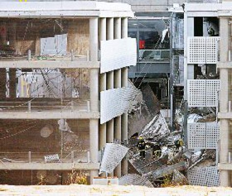 ETA reaparece con bombazo en aeropuerto